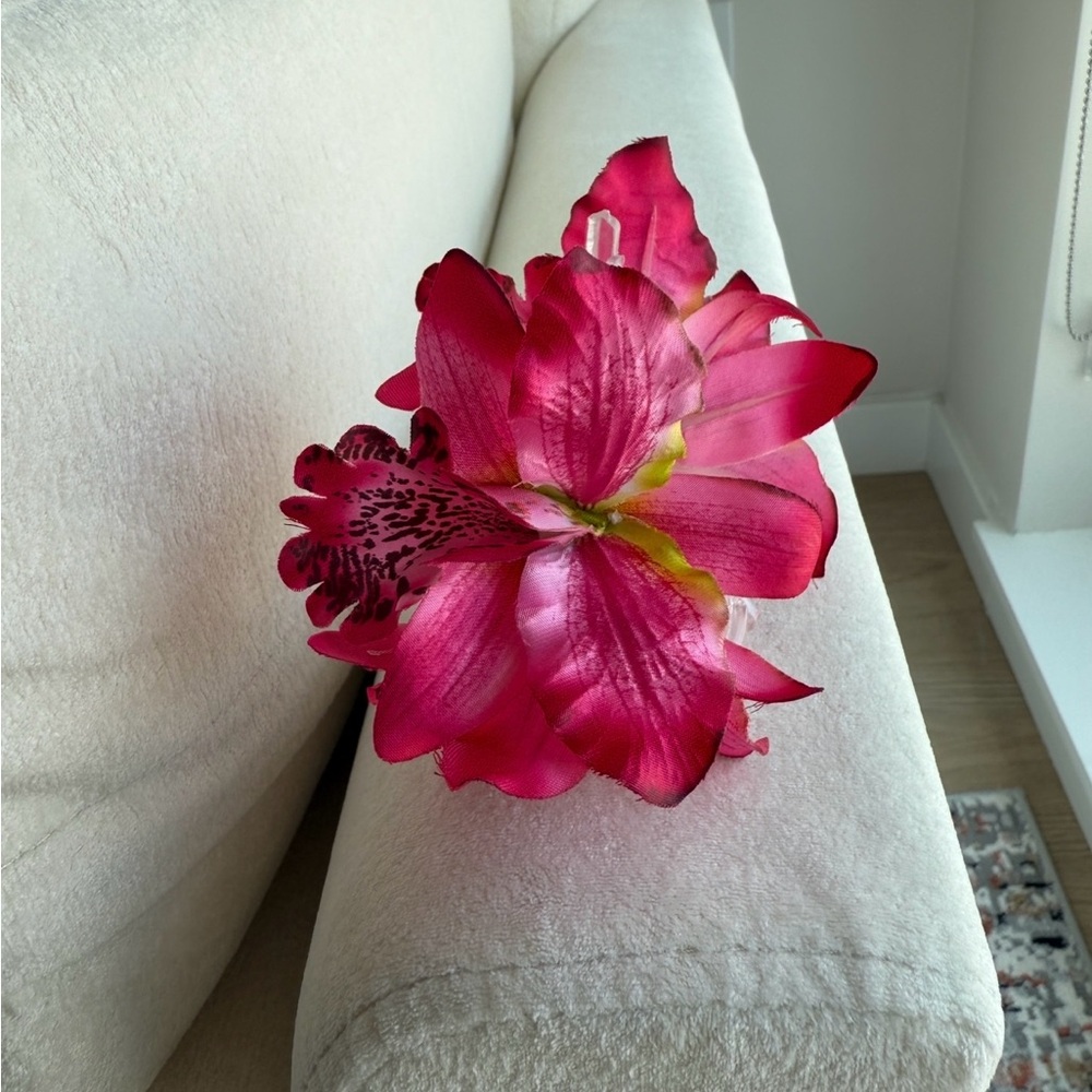 Handmade pink Hawaiian flower hair clip